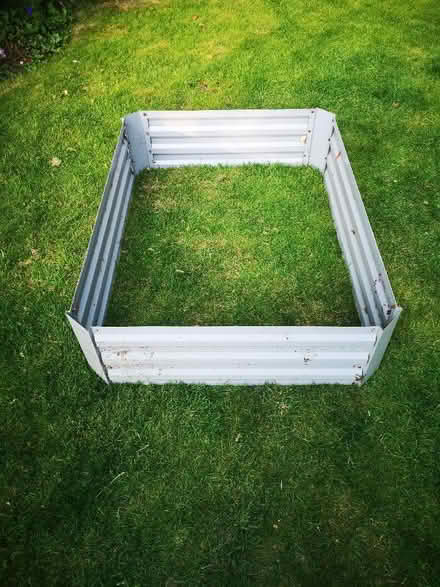 Photo of free Planter (DA1) #1