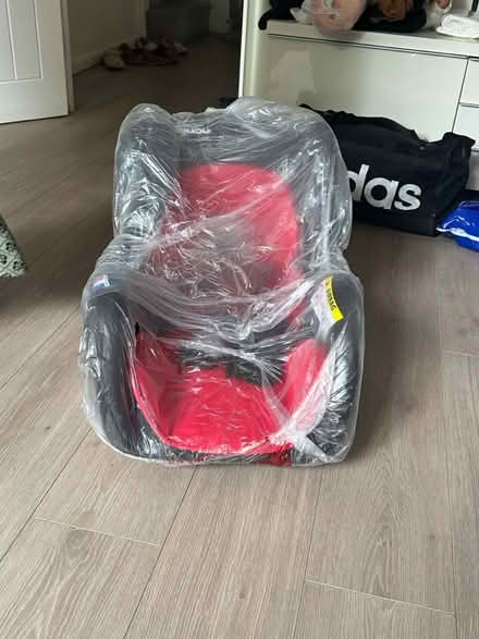 Photo of free Car seat (Tower Hamlets E3 Bow Church) #1
