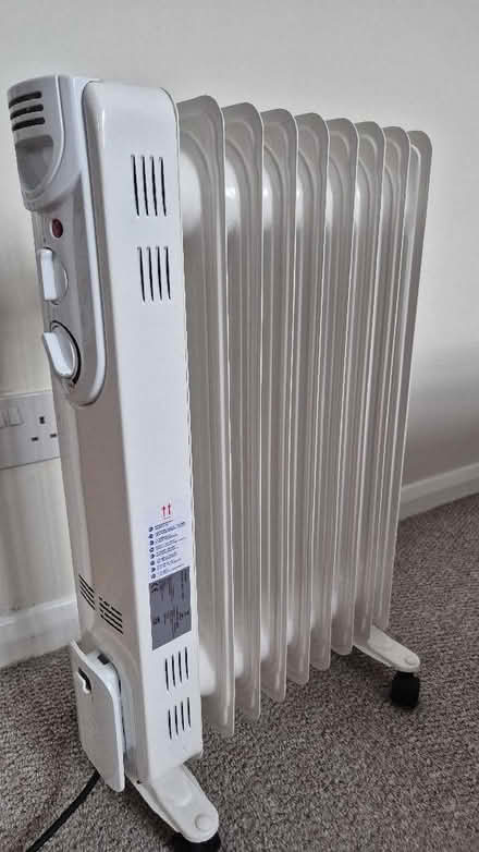 Photo of free 9 fin 2000W Oil filled radiator (Figge's Marsh CR4) #1