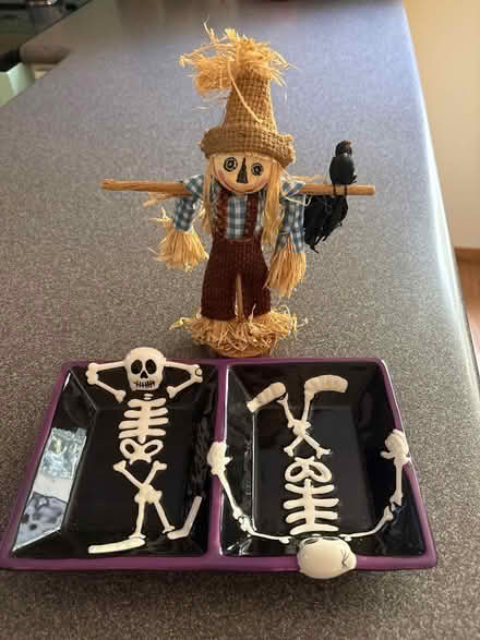 Photo of free Fall decor (Highland Ave, RWC) #1