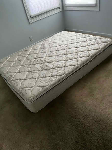 Photo of free Queen size mattress (Moorpark & Bascom) #1