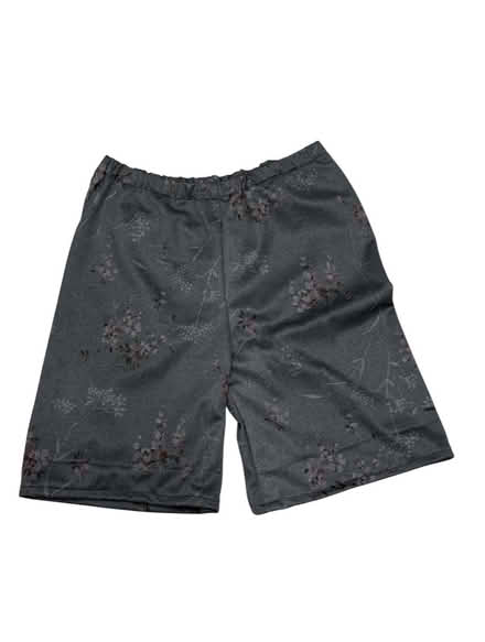 Photo of free Gray Floral Woman’s Shorts (Brooklyn Storage) #1