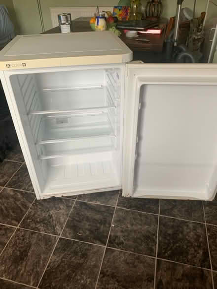 Photo of free Fridge (Wingrave hp22 4qf) #1