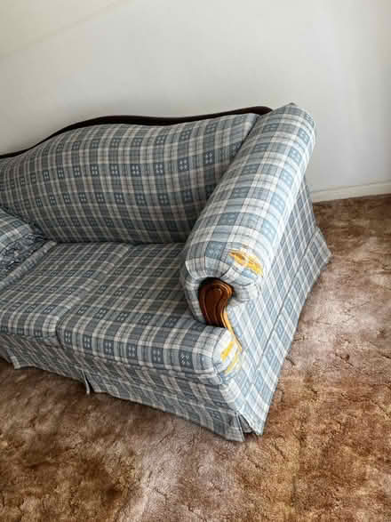 Photo of free Early American sofa (Moorpark & Bascom) #3
