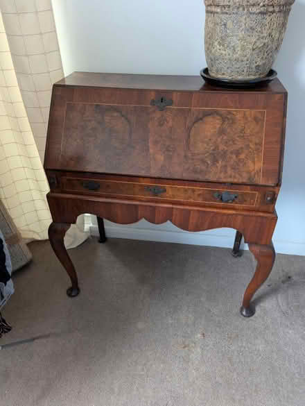 Photo of free vintage writing desk (Corsham SN13) #1