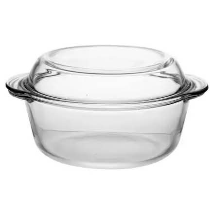 Photo of Round Oven dish/Casserole (Lion Gate TW9) #1