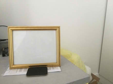 Photo of free Gold photo frame (Reigate RH2) #1