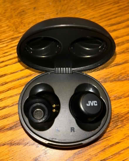 Photo of free JVC earbud & case (Pepperell) #1