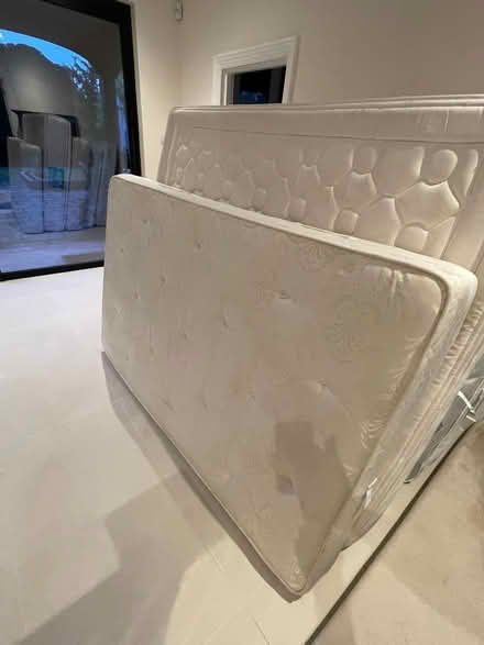 Photo of free Divan bases and mattresses like new (Purley CR8) #1