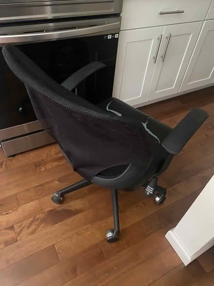 Photo of free chair - needs fixing (98122) #1