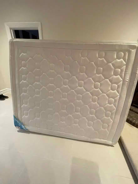 Photo of free Divan bases and mattresses like new (Purley CR8) #3