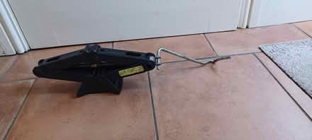 Photo of free Scissor jack (Loughborough central) #1