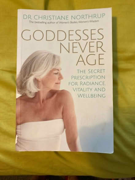 Photo of free Goddesses never age book (CT5) #1