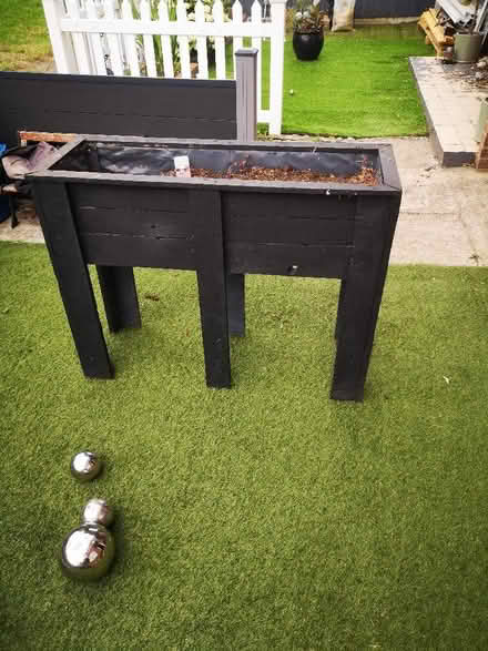 Photo of free Planter (Bournes Green SS2) #1