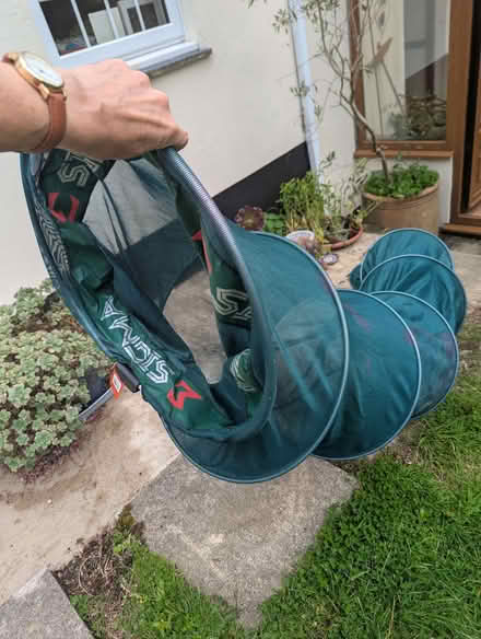 Photo of free Fishing net.. long one for holding fish (Hugus TR3) #1