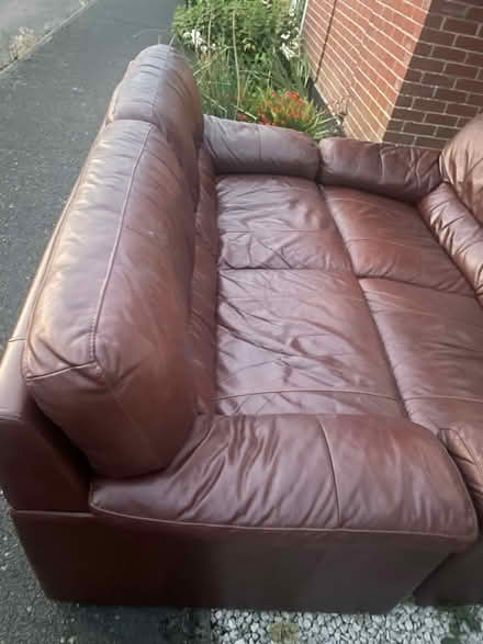 Photo of free 2 x 3 seater leather sofas (Harleston IP209) #2