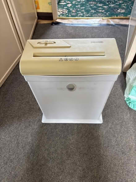 Photo of free paper shredder (LS17 moortown) #1