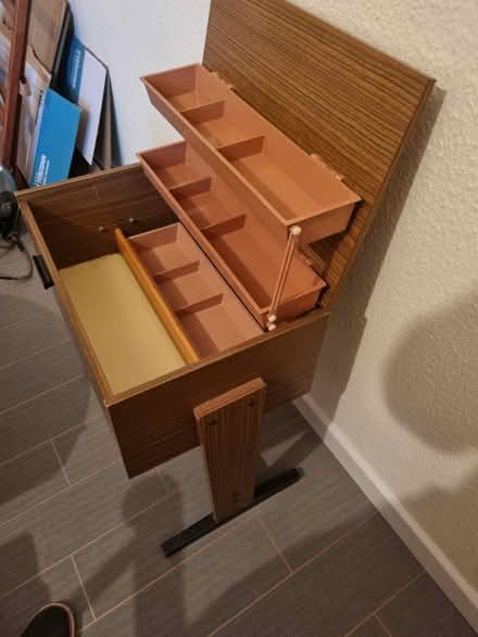 Photo of free Sewing draws (Petts wood BR2) #2