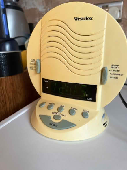 Photo of free Old retro alarm clock with sounds maybe 90’s (Spondon DE21) #1