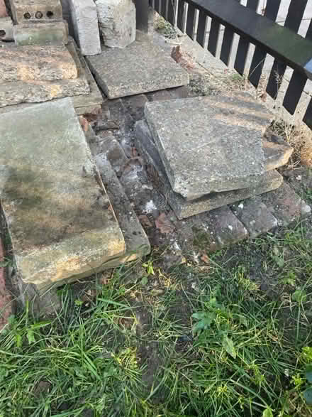 Photo of free Slabs and bricks (Finsbury park) #4