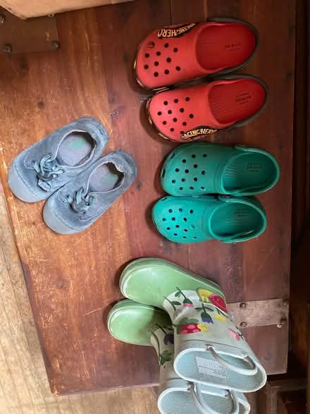 Photo of free Toddler 7/8 shoes (East Madison) #1