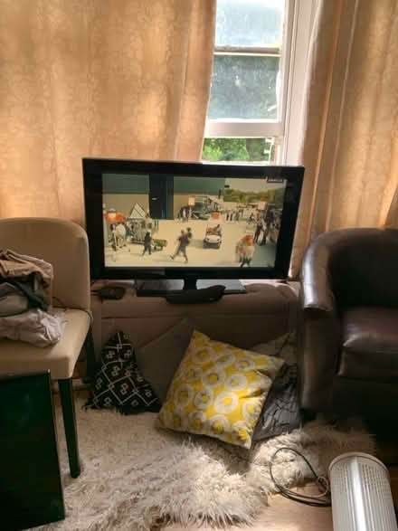 Photo of free Samsung LE40A556P1F,40”LED TV (NW10) #2