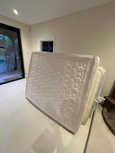 Photo of free Divan bases and mattresses like new (Purley CR8) #4