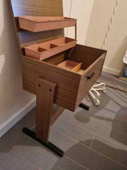 Photo of free Sewing draws (Petts wood BR2) #4