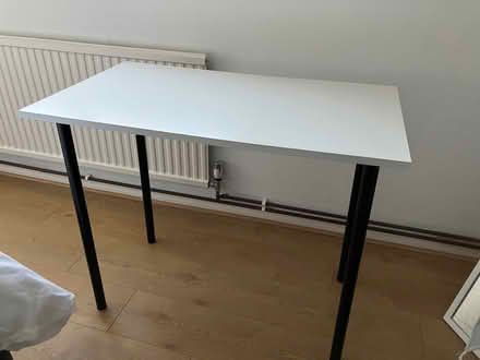 Photo of free Desk (Emmbrook RG41) #1