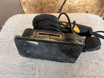Photo of free Electric sander (Winterbourne BS36) #2