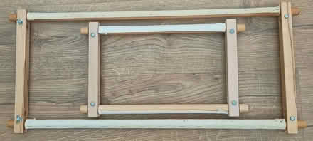 Photo of free Cross-stitch / embroidery / needlepoint frames (Leslie KY6) #1