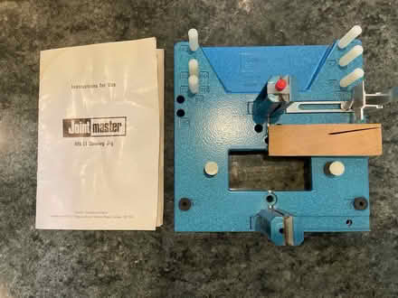 Photo of free Mitre sawing jig (Malvern Wells WR14) #4