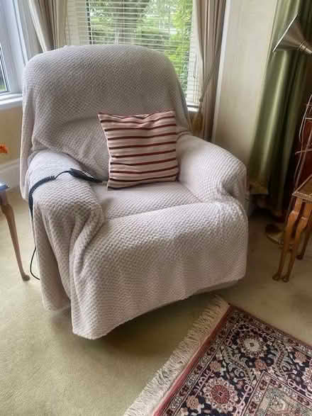 Photo of free Rise & Recline Electric Chair (CT11) #1
