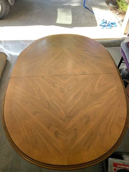 Photo of free Dining table (Near Target) #1