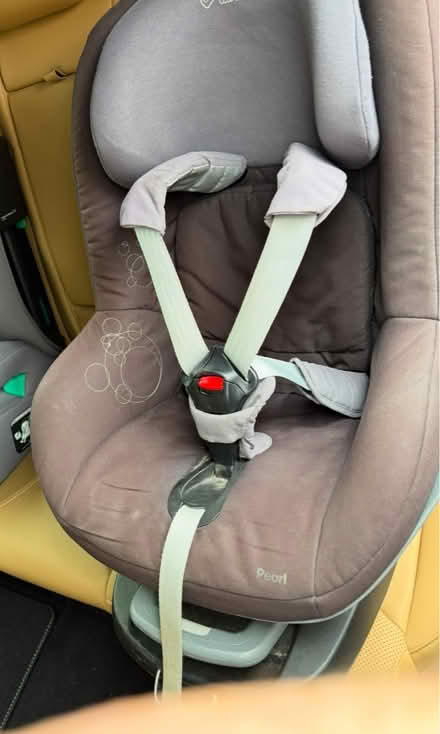 Photo of free Maxi-Cosi car seat (West Winch PE33) #1