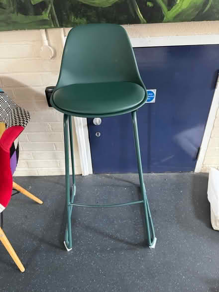 Photo of free Bar Stool – Like New (OX20) #2