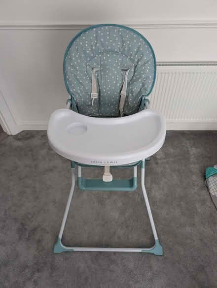 Photo of free High chair (BR4) #1