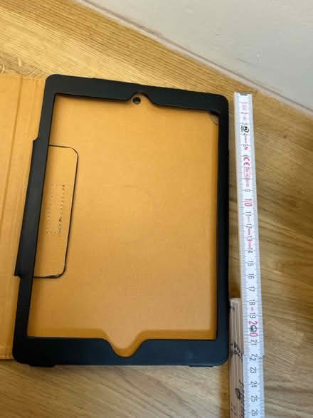 Photo of free iPad cover (Oxford OX4) #2
