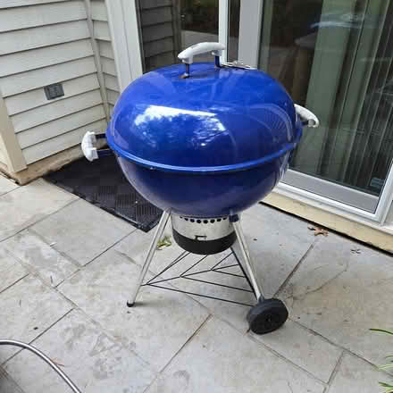 Photo of free Weber 22" charcoal grill - blue (Columbia, Md) #1