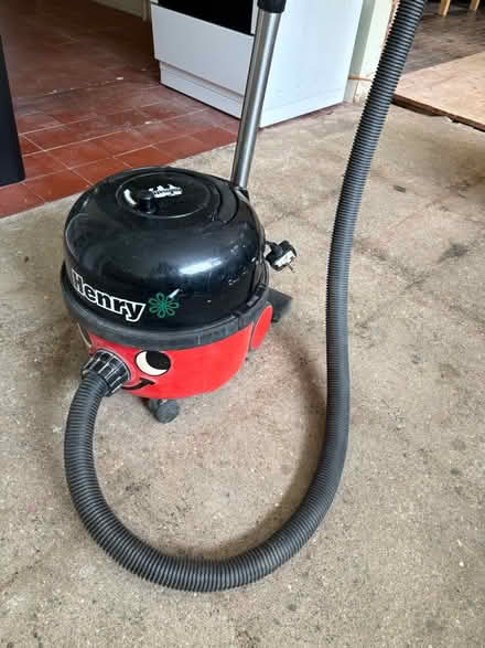 Photo of free Henry Hoover **Not working (RG31 6RL) #2
