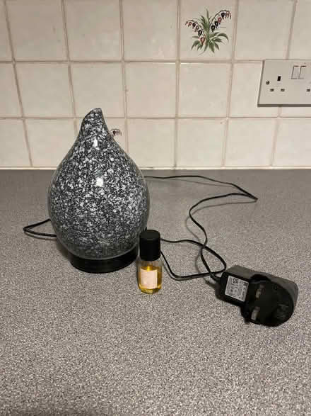 Photo of free Electric scent diffuser & oil (Gloucester Road SW7) #2