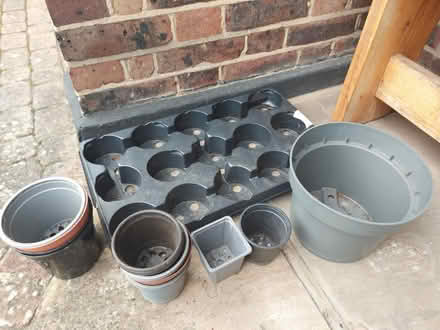 Photo of free Plant pots (Cheam SM2) #1