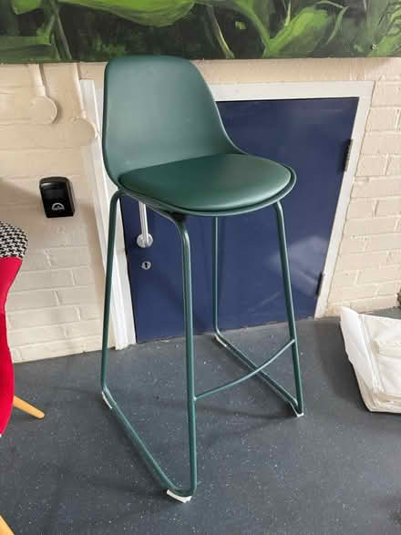 Photo of free Bar Stool – Like New (OX20) #1