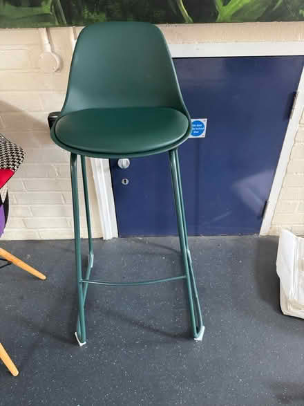 Photo of free Bar Stool – Like New (OX20) #4
