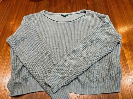 Photo of free Women’s Gray Knit Sweater (Reston Lake Anne vicinity) #1