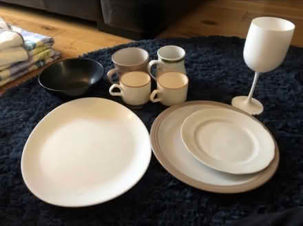Photo of free Odd Plates / Cups Etc (Cheshunt En8) #1