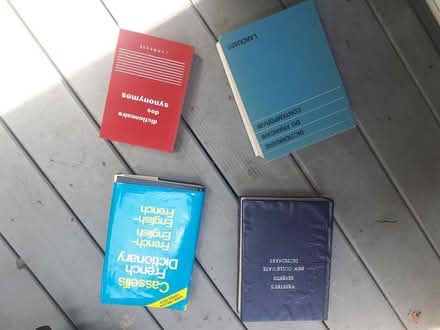 Photo of free Dictionnaires (Gatineau J8X2Z4) #1