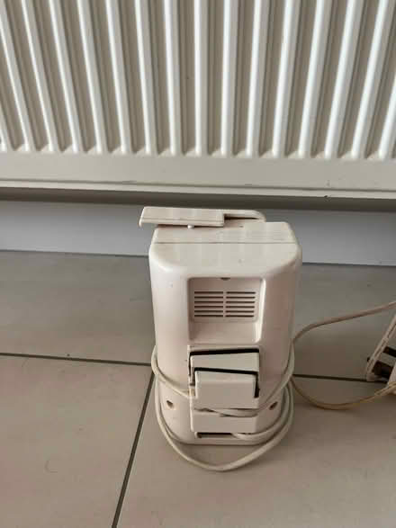 Photo of free Tin opener with sharpener (Great Baddow CM2) #1