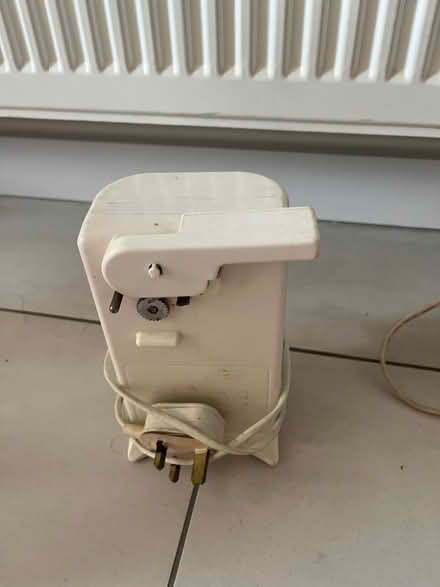 Photo of free Tin opener with sharpener (Great Baddow CM2) #2