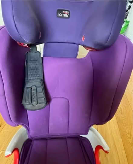 Photo of free Britax Romer Kidfix II Child Seat (AL1) #4